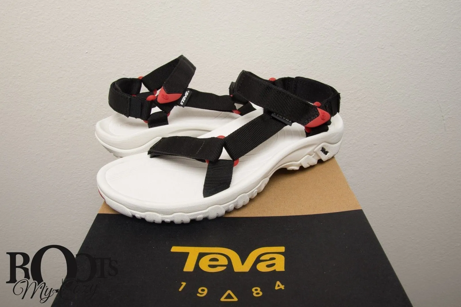Teva Hurricane XLT Black / Red Sandals